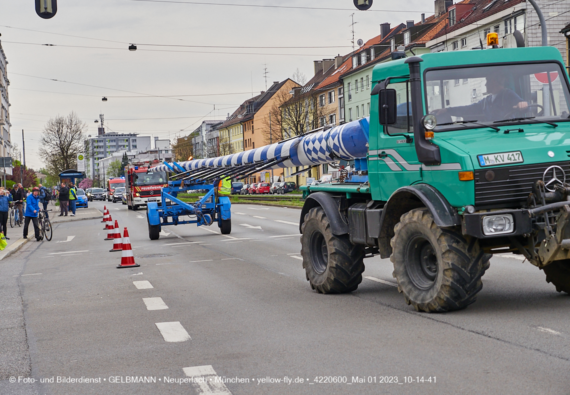 01.05.2023 - Maibaumaufstellung in Berg am Laim